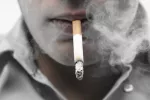 Cáncer oral Hombre fumando