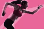 Mujer haciendo piloxing Piloxing: Pilates y boxeo en un solo ejercicio