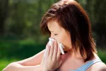 Las personas con alergia lo pasarán peor esta primavera Mujer con alergia