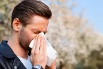 Los antihistamínicos pueden afectar a la fertilidad masculina Hombre con alergia