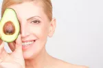 Comer un aguacate al día mejora la salud cognitiva en los adultos Un aguacate al día mejora la salud cognitiva