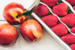Un compuesto de las fresas y manzanas ayuda a frenar el envejecimiento Fresas y manzanas