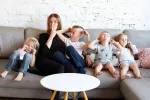 Los embarazos pueden acelerar el envejecimiento celular de las mujeres Mujer con muchos hijos