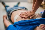 El 70% de los españoles no sabría cómo actuar ante un paro cardiaco Paro cardiaco