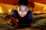 Videjouegos visión Los videojuegos y los espacios cerrados reducen la visión a los más pequeños