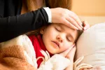Alerta en EE.UU. por un virus similar a la polio que afecta a niños Niño enfermo