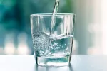 Vaso de agua Agua, fuente de salud