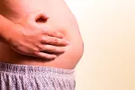 ¿Qué es la ascitis? Hombre con ascitis
