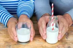 Lácteos en la dieta de los mayores Personas mayores consumiendo lácteos