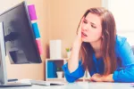 Síndrome de burnout Trabajadora con síndrome de burnout