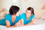 Test ¿te comunicas bien con tus hijos? Madre comunicándose bien con su hija