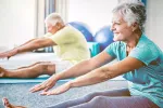 7 consejos para que los mayores realicen estiramientos de forma segura