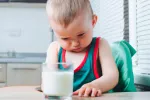 Las terapias biológicas, eficaces contra las alergias alimentarias Alergia alimentaria a la leche