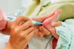 El VIH se podría eliminar en neonatos con una dosis de anticuerpos Neonato con una dosis de anticuerpos