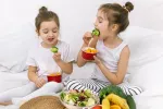 Los hábitos dietéticos saludables en la niñez protegen de la obesidad Los hábitos dietéticos saludables de niños les protegen de la obesidad