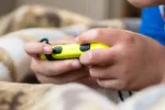 Videojuegos ayudan a niños con cáncer