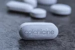 La colchicina podría ayudar a evitar ingresos hospitalarios por COVID Colchicina reduce ingresos por COVID