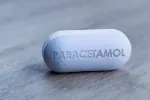Aconsejan tomar paracetamol antes y después de la vacuna AstraZeneca Paracetamol antes de vacuna AstraZeneca