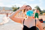 Uso de mascarilla en playas y piscinas