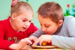 El desarrollo del autismo es diferente en el cerebro de niños y niñas Autismo difiere en niños y niñas