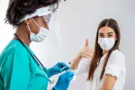 Sanidad activa la vacunación entre los 12 y 39 años, que se solaparán De 12 a 39 años, próximos en vacunarse