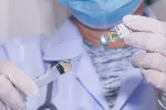 Autorizan primer ensayo en humanos de una vacuna española anti-COVID Vacuna española: 1er ensayo en humanos