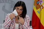 Carolina Darias se retira la mascarilla en rueda de prensa