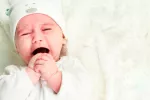 Hallan la técnica para calmar el llanto del bebé y dormirle Bebé llorando sin poder dormir