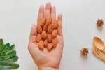 Comer un puñado de almendras al día favorece la salud intestinal Almendras favorecen la salud intestinal