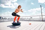 Mujer entrenando su propriocepción