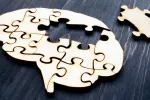 Hallan una pieza del puzle del párkinson que mejorará su tratamiento Un puzzle de un cerebro al que le falta una pieza por colocar