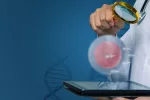 Descubren virus en el semen Sanitario analiza el semen en el laboratorio