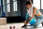 Hacer ejercicio reduce al 40% la muerte prematura Mujer joven preparándose para hacer ejercicio