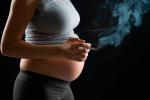 Embarazada fumando