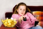 Ver la tele durante la comida fomenta la obesidad infantil