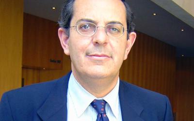 Dr. Jesús Tornero Molina, Jefe del Servicio de Reumatología del Hospital Univers