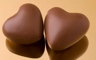 Chocolate en forma de corazón El chocolate reduce un tercio el riesgo de desarrollar patologías cardiacas