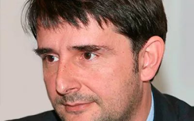 Dr. Cristóbal Belda, experto en tumores cerebrales