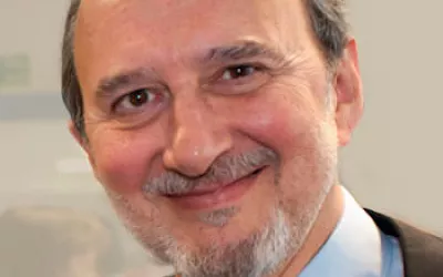 Hector Verea Dr. Héctor Verea, especialista en asma