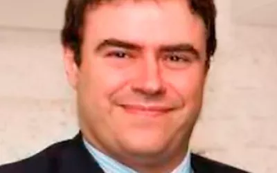 Dr. Julio Lambea Dr. Julio Lambea, del Grupo Español de Tratamiento de Tumores de Cabeza y Cuello
