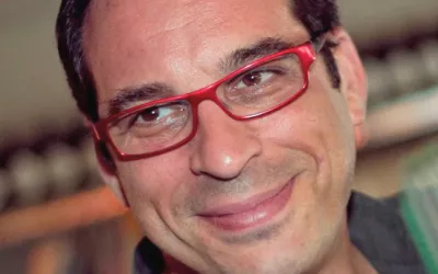 Entrevista Pere León, autor de 'La buena onda' Entrevista Pere León, autor de 'La buena onda'