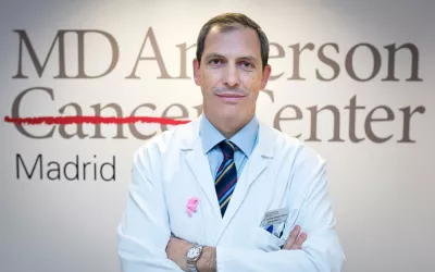 Dr. Santiago González Moreno Dr. Santiago González Moreno