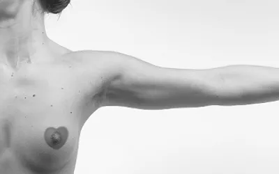 Tittooing, la moda de tatuarse los pezones Tittooing, llevar los pezones tatuados