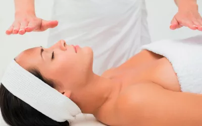 El poder del reiki Imposición de manos en el reiki