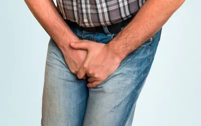 Hombre afectado por chancro blando Chancro blando