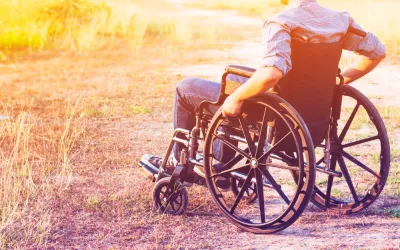 Distrofia muscular de Duchenne Afectado por distrofia muscular de Duchenne en silla de ruedas