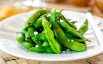 Edamame en un plato