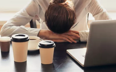 Mujer con fatiga crónica