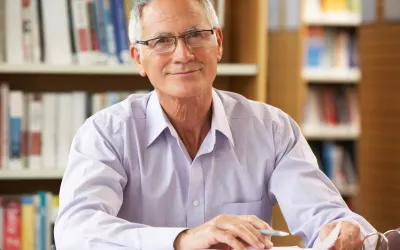 Universidad para mayores: beneficios de estudiar a partir de los 50 años Universidad para mayores