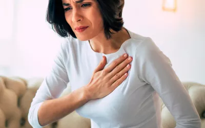 Costocondritis, un síntoma de COVID-19 poco común Costocondritis